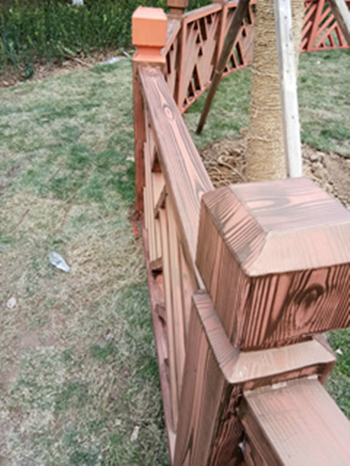 齐齐哈尔钢结构护栏仿木纹项目